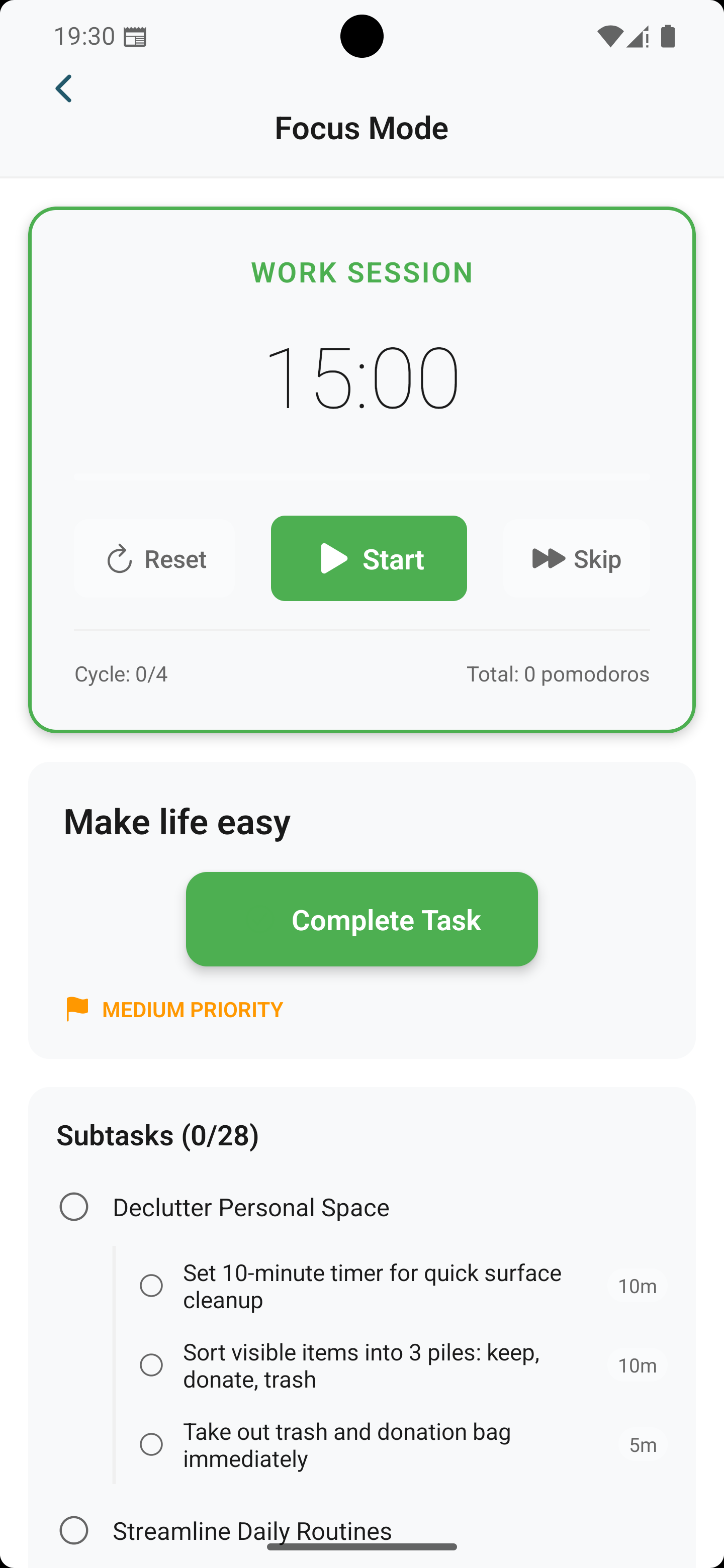 [SCREENSHOT: Focus Timer - Shows pomodoro timer with current task]